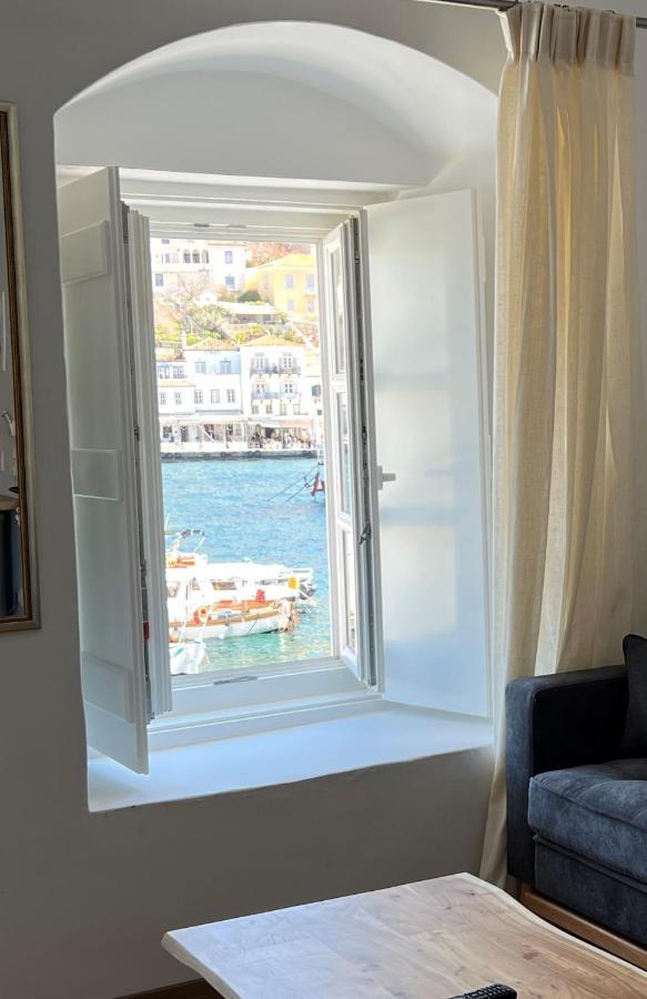 Hotel Douskos Port House à Hydra  Extérieur photo