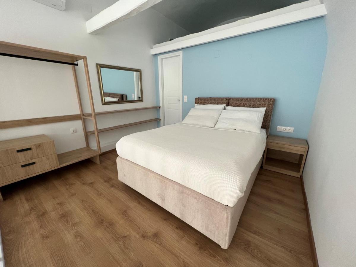 Hotel Douskos Port House à Hydra  Extérieur photo